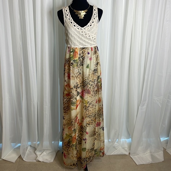V Cristina Dresses & Skirts - Beautiful Sheer Flowery & Croquet CRISTINA Maxi Dress, size M
